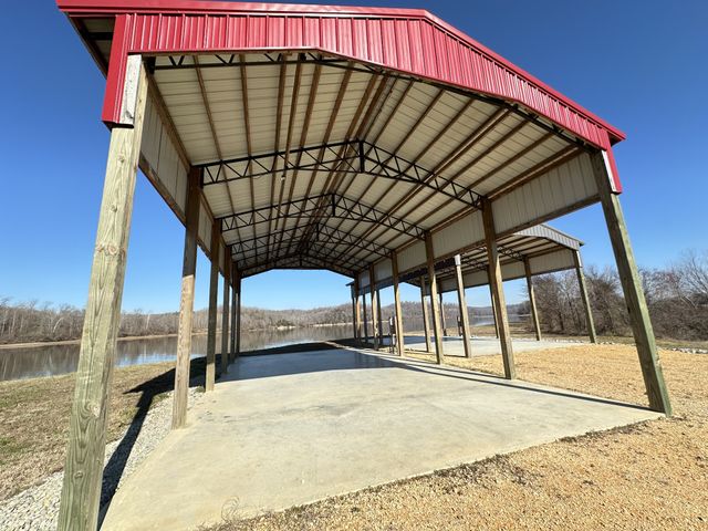 2287 Hardin Bottom River Road, Clifton, TN 38425