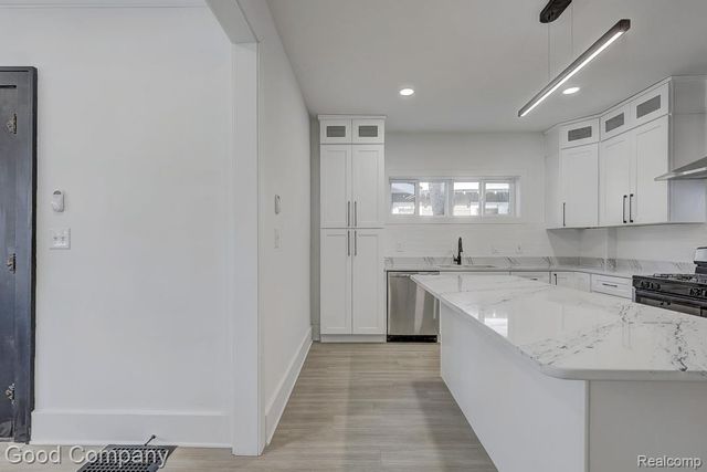 3110 N Main Street, Royal Oak, MI 48073