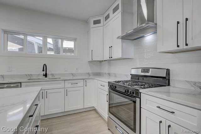 3110 N Main Street, Royal Oak, MI 48073