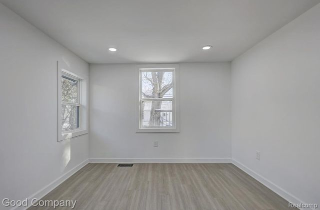 3110 N Main Street, Royal Oak, MI 48073