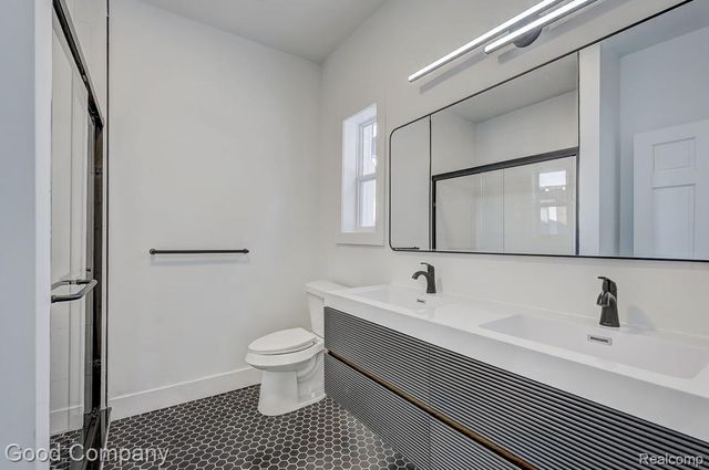 3110 N Main Street, Royal Oak, MI 48073