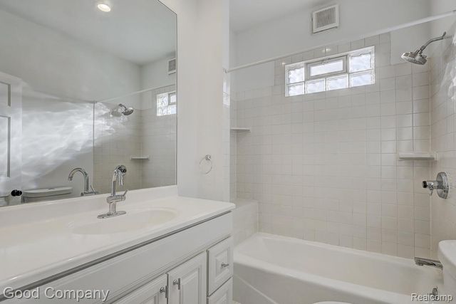 3110 N Main Street, Royal Oak, MI 48073