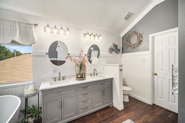 6213 Bowin Drive, Fort Worth, TX 76132