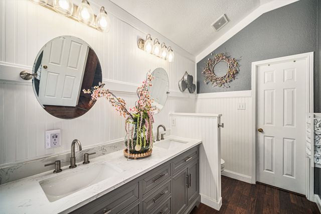 6213 Bowin Drive, Fort Worth, TX 76132