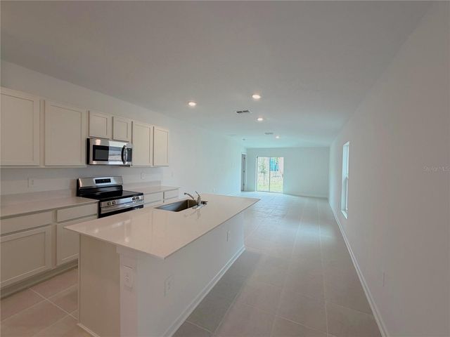 2154 LASSO LOOP, Eagle Lake, FL 33839