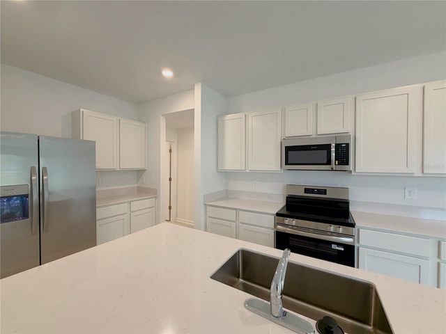 2154 LASSO LOOP, Eagle Lake, FL 33839