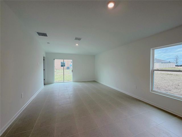 2154 LASSO LOOP, Eagle Lake, FL 33839