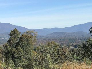 5 Hartless Rd, Amherst, VA 24521