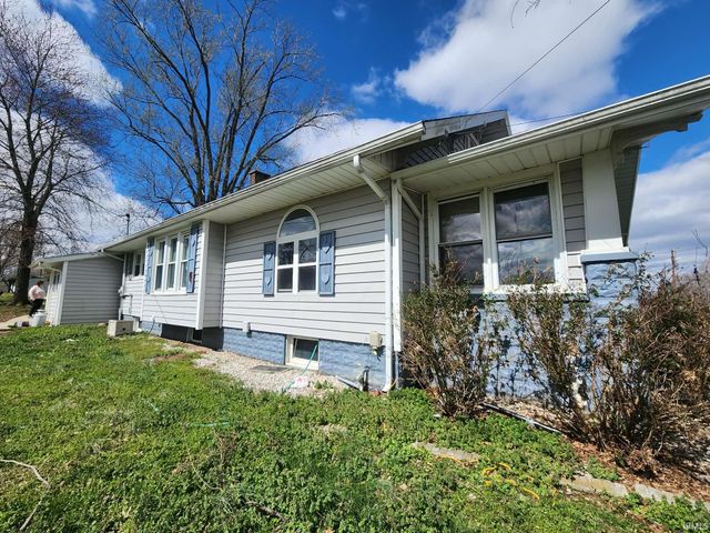 1913 S 1200 East Road, Oakland City, IN 47660