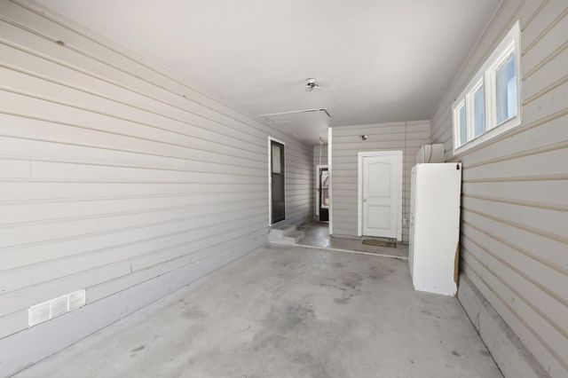 309 Elm Street, Whitesboro, TX 76273