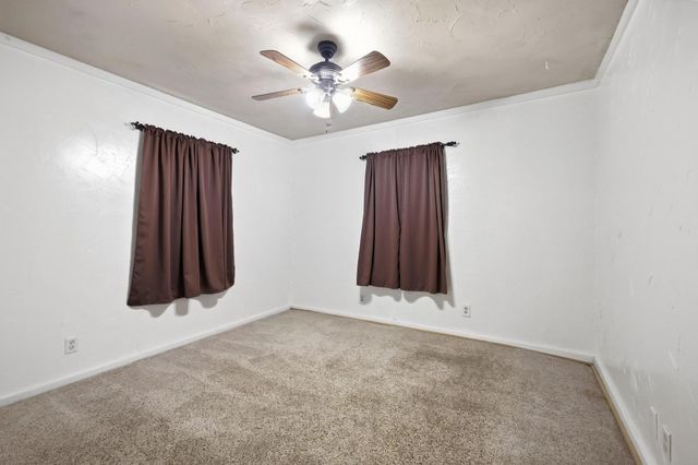 309 Elm Street, Whitesboro, TX 76273