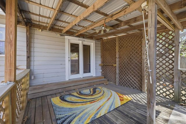 309 Elm Street, Whitesboro, TX 76273