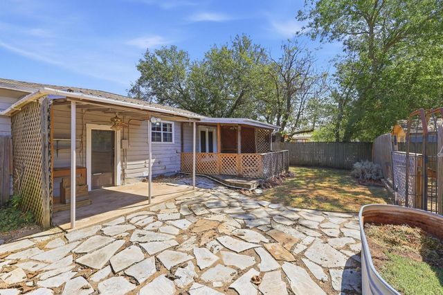 309 Elm Street, Whitesboro, TX 76273