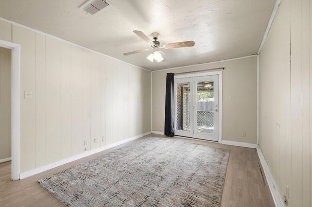 309 Elm Street, Whitesboro, TX 76273