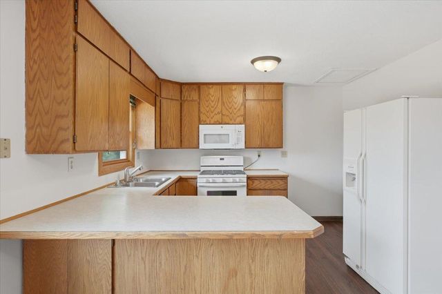 710 Kinney Road, Hudson, WI 54016