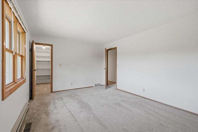 710 Kinney Road, Hudson, WI 54016