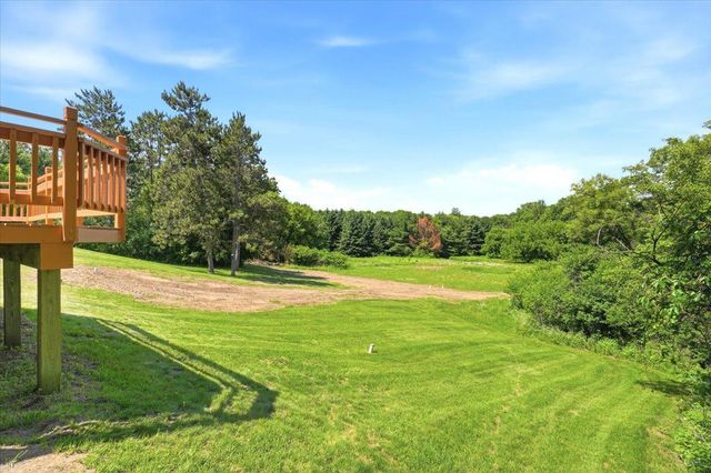710 Kinney Road, Hudson, WI 54016