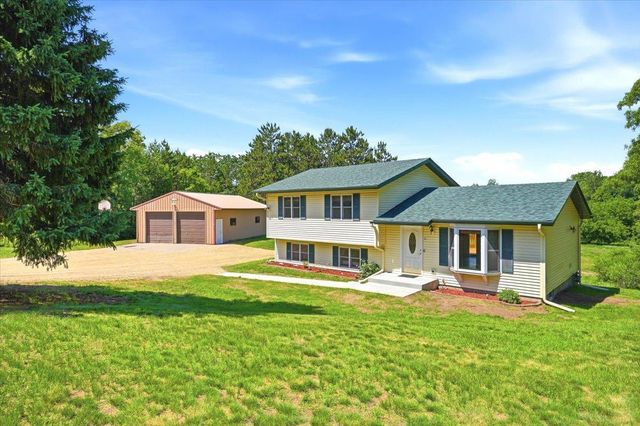 710 Kinney Road, Hudson, WI 54016