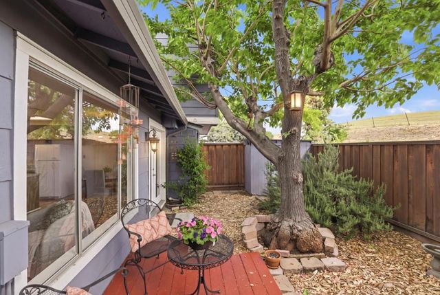 1548 Spring Valley, Livermore, CA 94551