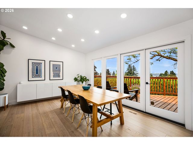 1654 FIRCREST Dr, Lake Oswego, OR 97034