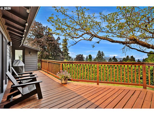 1654 FIRCREST Dr, Lake Oswego, OR 97034