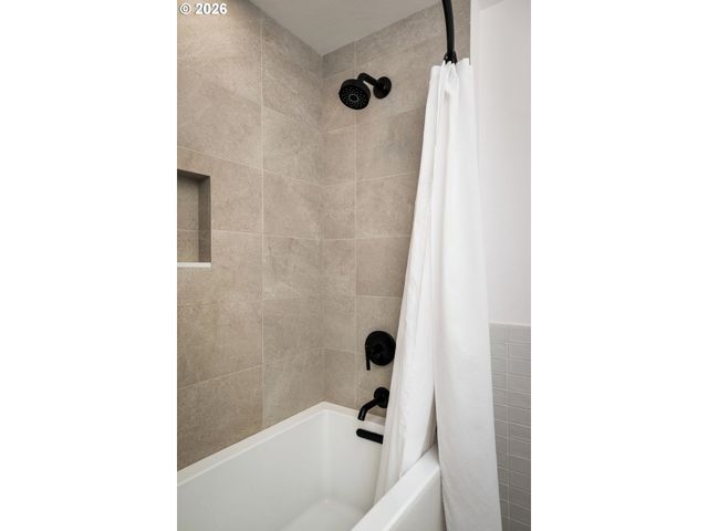 1654 FIRCREST Dr, Lake Oswego, OR 97034