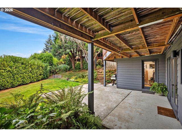 1654 FIRCREST Dr, Lake Oswego, OR 97034