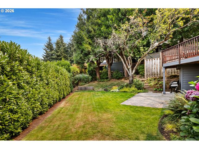1654 FIRCREST Dr, Lake Oswego, OR 97034