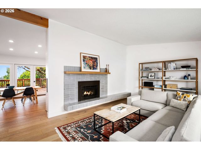1654 FIRCREST Dr, Lake Oswego, OR 97034