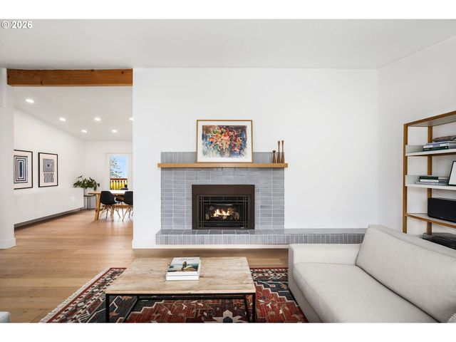 1654 FIRCREST Dr, Lake Oswego, OR 97034