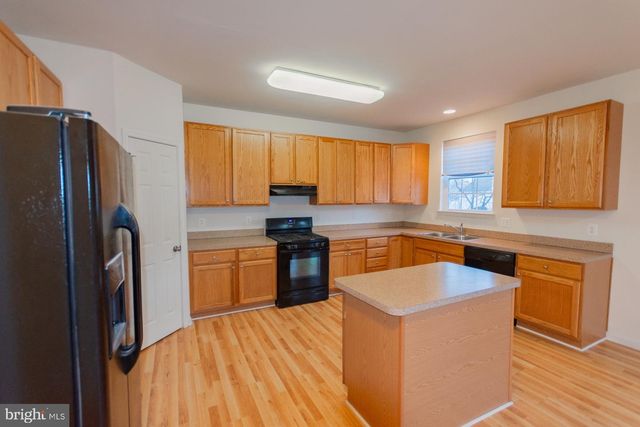 155 KENNEDY CIR, Martinsburg, WV 25404