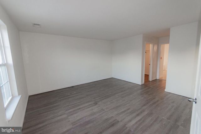 155 KENNEDY CIR, Martinsburg, WV 25404