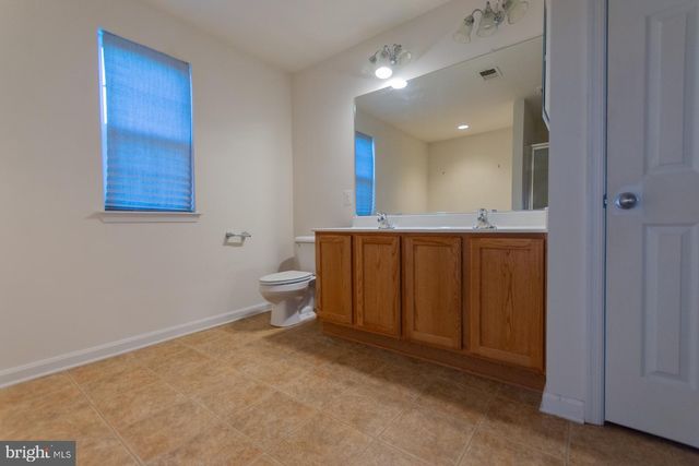 155 KENNEDY CIR, Martinsburg, WV 25404