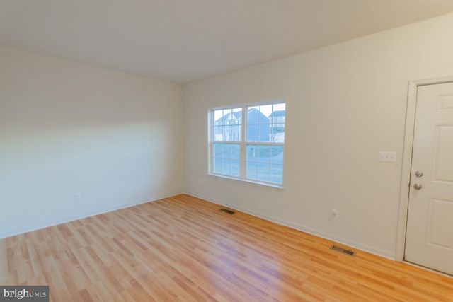 155 KENNEDY CIR, Martinsburg, WV 25404