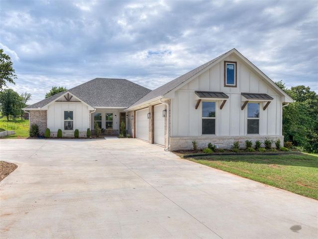 10925 Sandstone Ridge Way, Guthrie, OK 73044