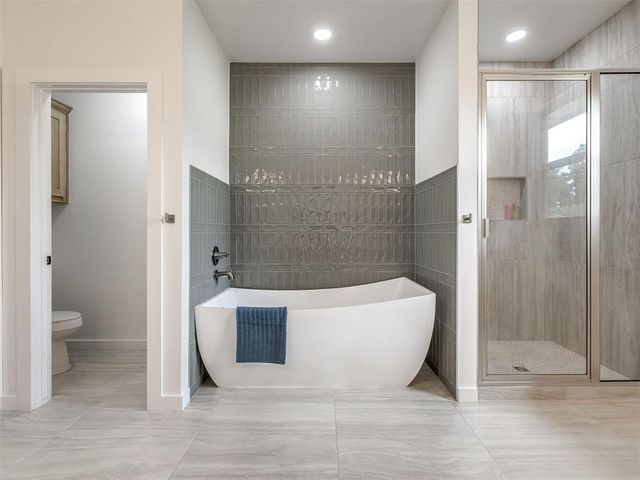 10925 Sandstone Ridge Way, Guthrie, OK 73044