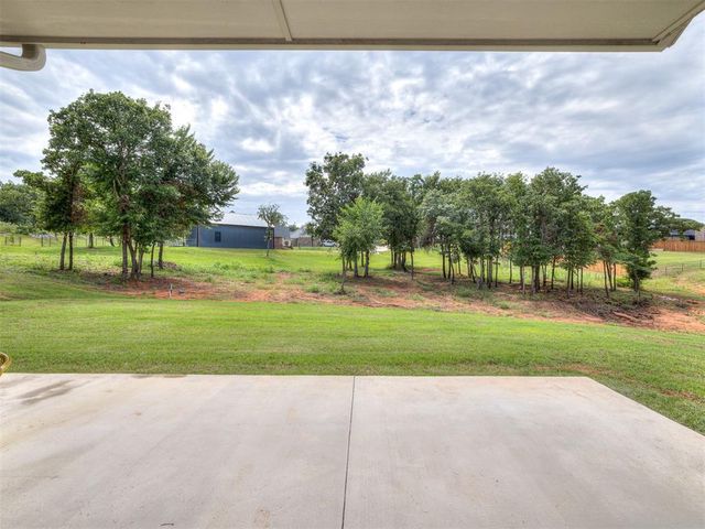 10925 Sandstone Ridge Way, Guthrie, OK 73044
