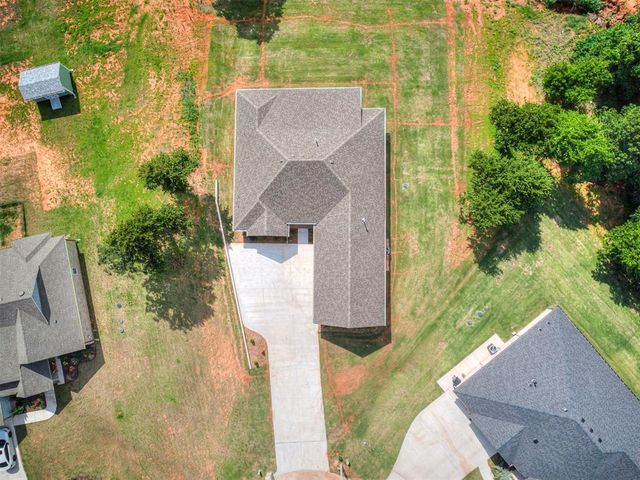 10925 Sandstone Ridge Way, Guthrie, OK 73044