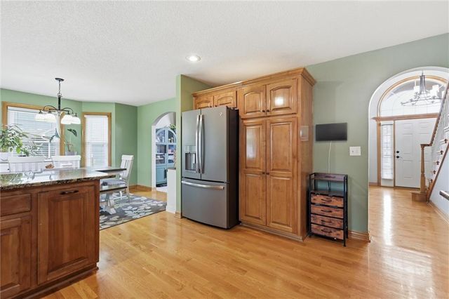 1425 SW 44th Street, Lee's Summit, MO 64082