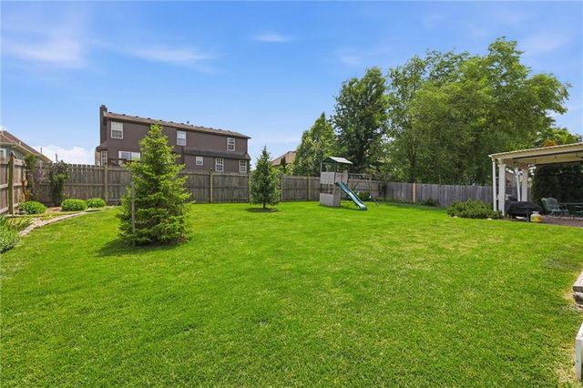 1425 SW 44th Street, Lee's Summit, MO 64082