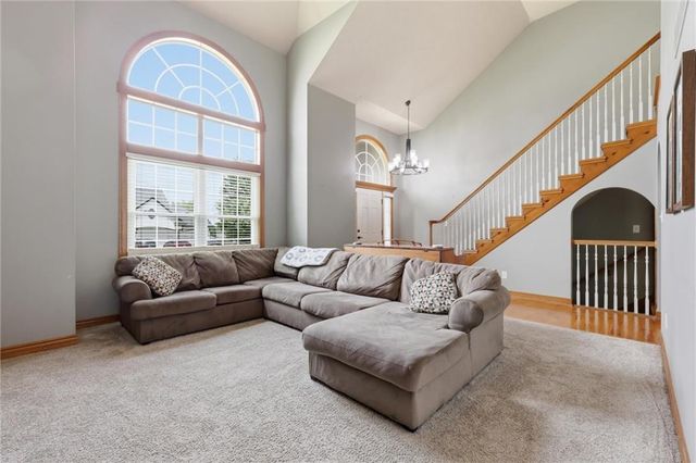 1425 SW 44th Street, Lee's Summit, MO 64082
