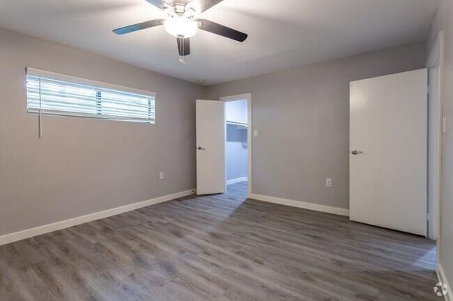 2810 Beauchamp Street 16, Houston, TX 77009