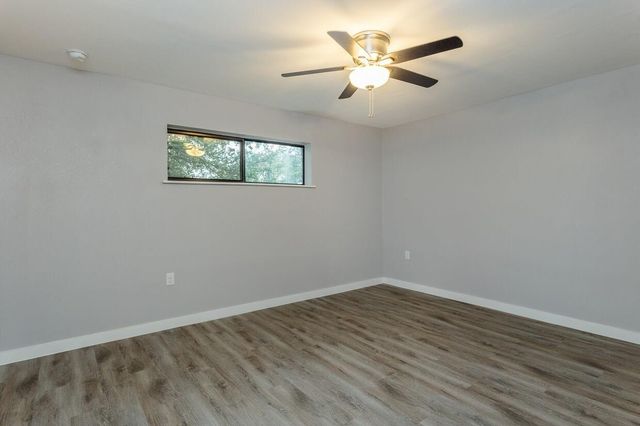 2810 Beauchamp Street 16, Houston, TX 77009