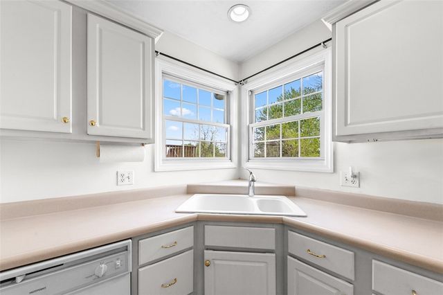 2408 Briarhill Court, White Oak, PA 15131