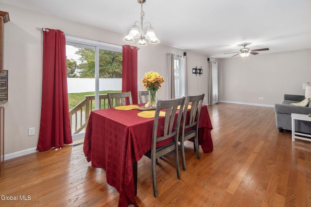 44 Shepard Avenue, Colonie, NY 12304