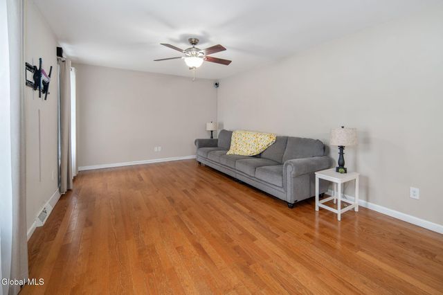 44 Shepard Avenue, Colonie, NY 12304