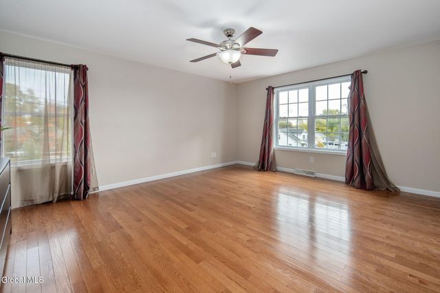 44 Shepard Avenue, Colonie, NY 12304