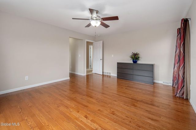 44 Shepard Avenue, Colonie, NY 12304