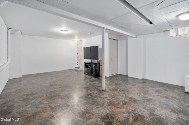 44 Shepard Avenue, Colonie, NY 12304