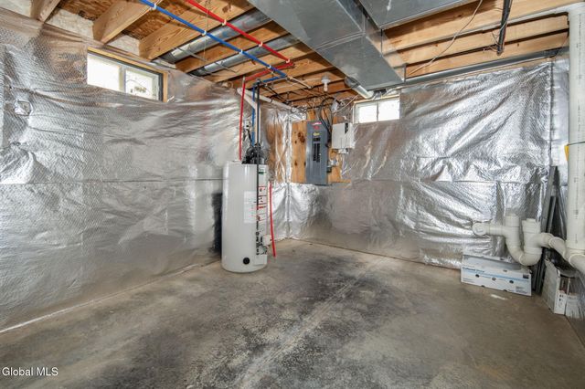 44 Shepard Avenue, Colonie, NY 12304